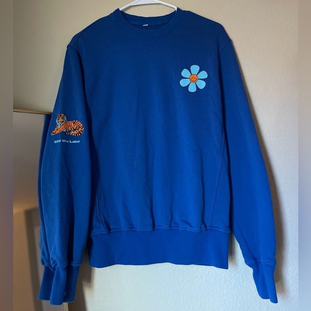 NWOT 858 The Label Confidence is Sexy Crewneck size Medium - Picture 4 of 7